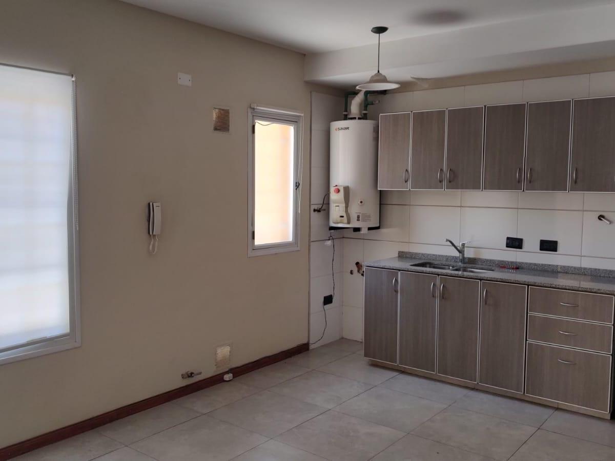 Departamento en Alquiler 4ta Seccion 5