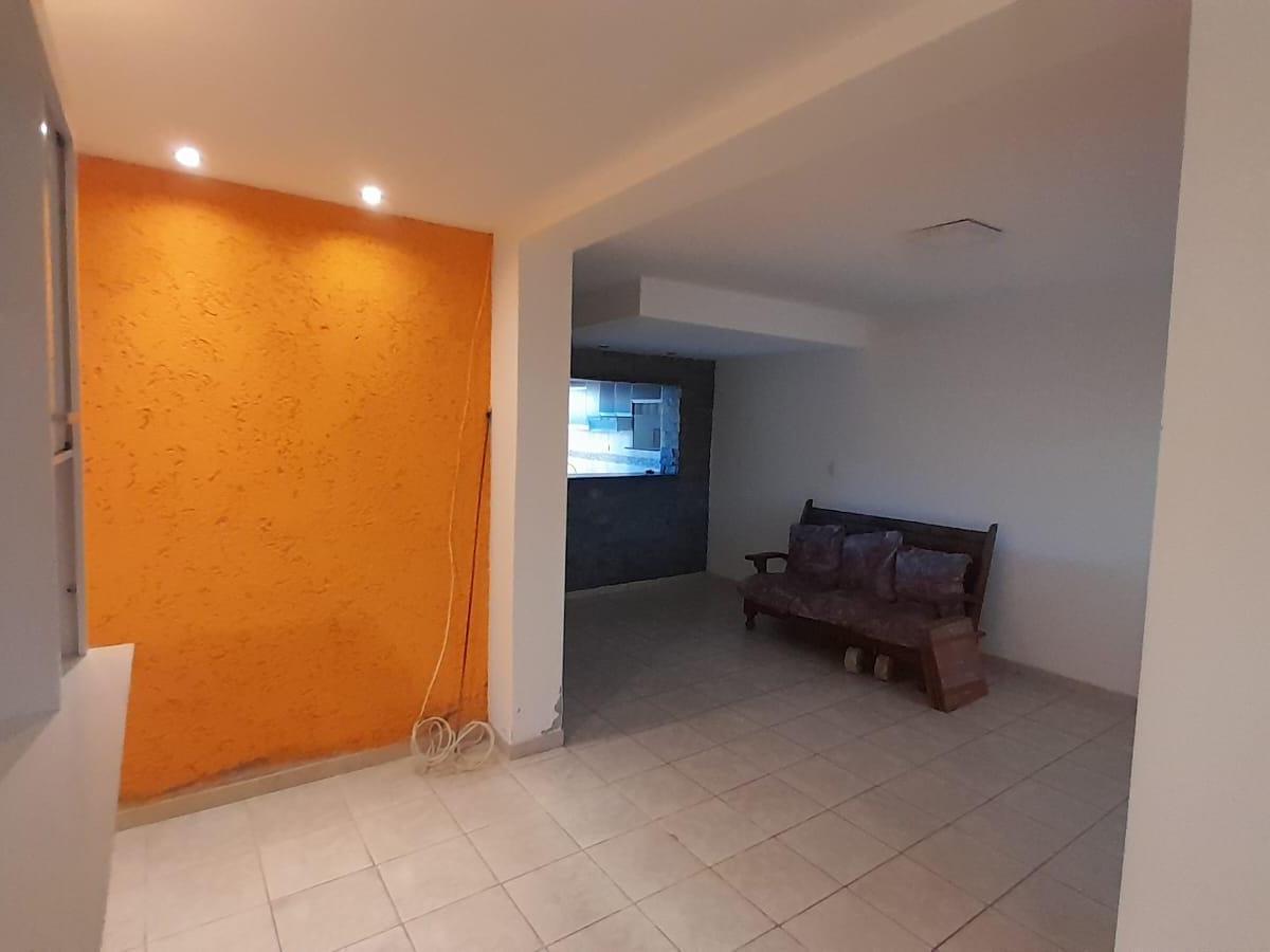 Se Vende Duplex B° Villa Catalina Regalado Olguin y Boulogne Sur Mer. Las Heras 3