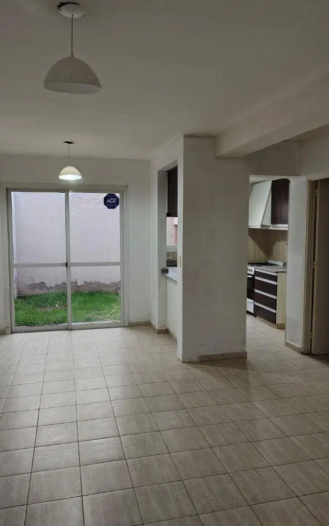 SE ALQUILA DEPARTAMENTO EN CALLE RENE FAVALORO Y GUIÑAZU LUJAN DE CUYO 5