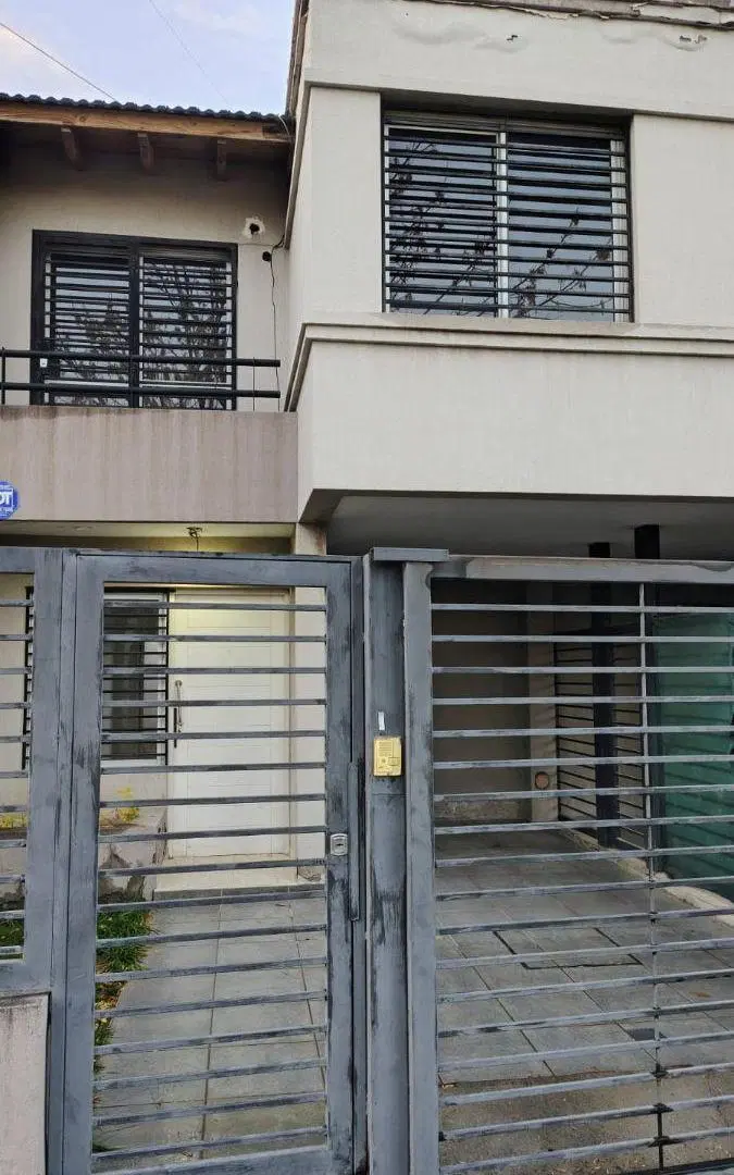 SE ALQUILA DEPARTAMENTO EN CALLE RENE FAVALORO Y GUIÑAZU LUJAN DE CUYO 2
