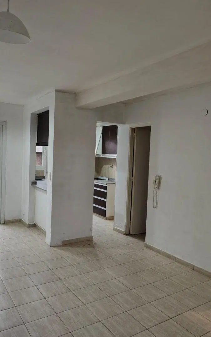 SE ALQUILA DEPARTAMENTO EN CALLE RENE FAVALORO Y GUIÑAZU LUJAN DE CUYO 3