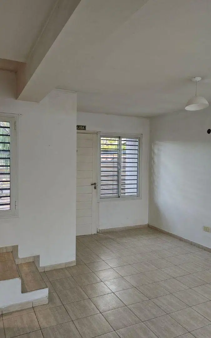 SE ALQUILA DEPARTAMENTO EN CALLE RENE FAVALORO Y GUIÑAZU LUJAN DE CUYO 4