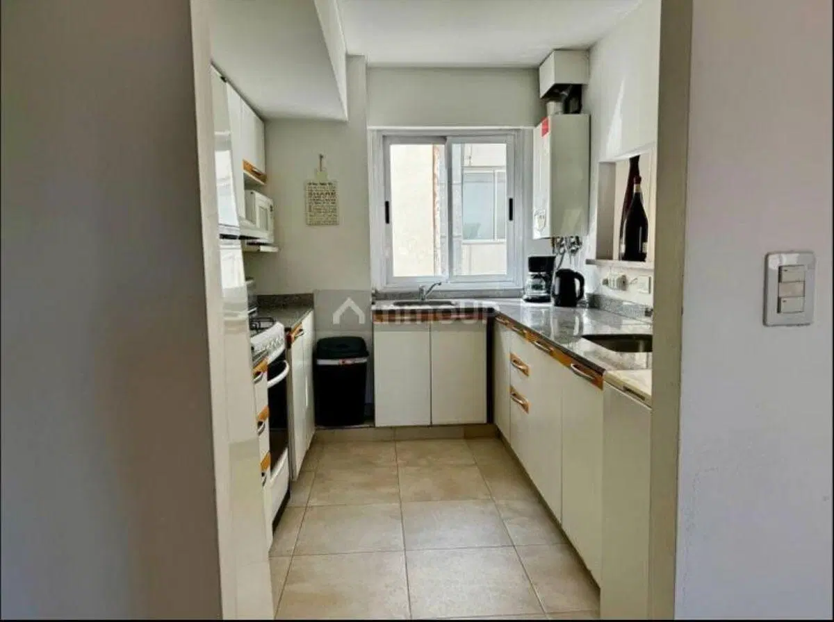 SE ALQUILA DEPARTAMENTO AMOBLADO CALLE NECOCHEA 575 CIUDAD DE MENDOZA , MENDOZA 4