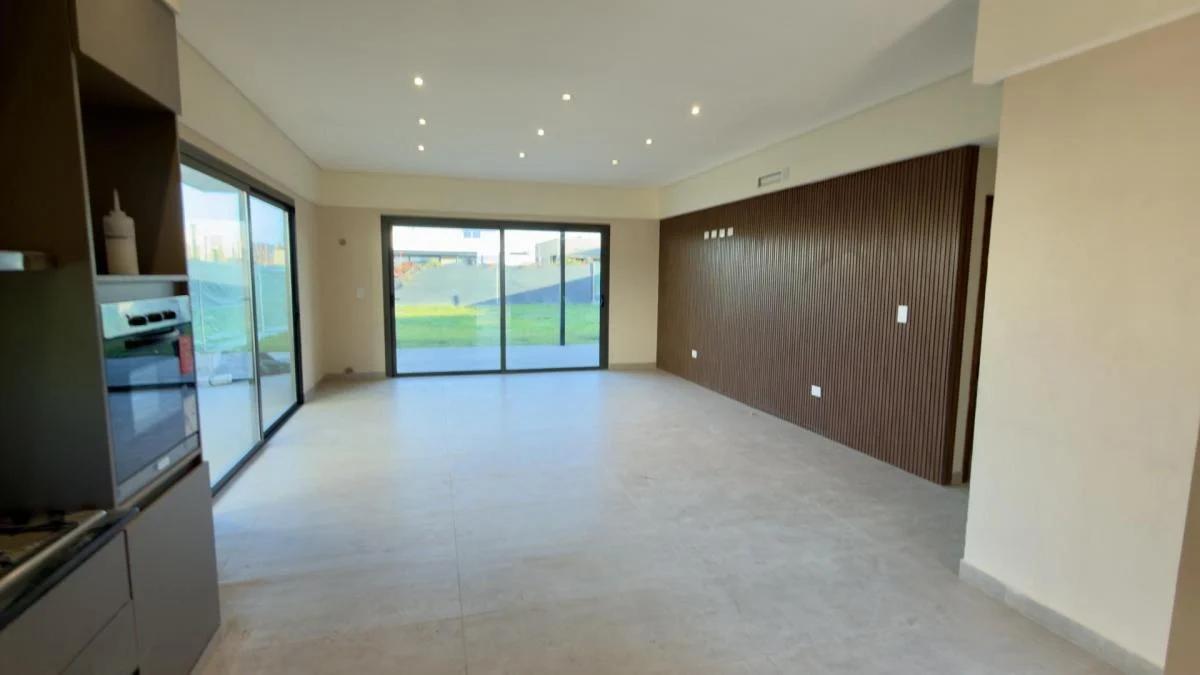 Foto de SE ALQUILA CASA A ESTRENAR B° PRIVADO GRAN BOEDO, imagen 3