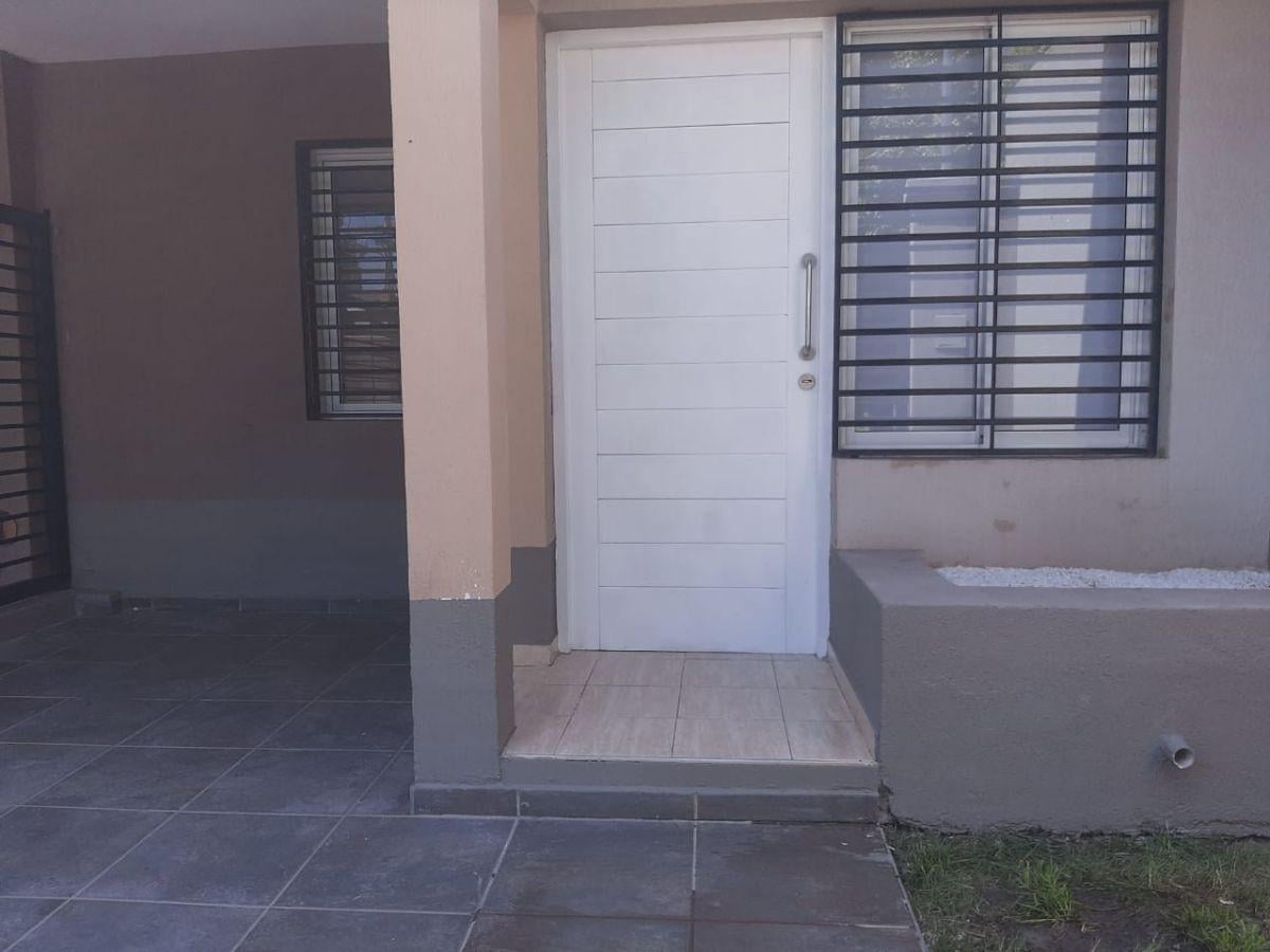 Foto de SE VENDE HERMOSO DEPARTAMENTO DE 3 Y 2 DORMITORIOS UBIVADOS EN PLENO, imagen 4
