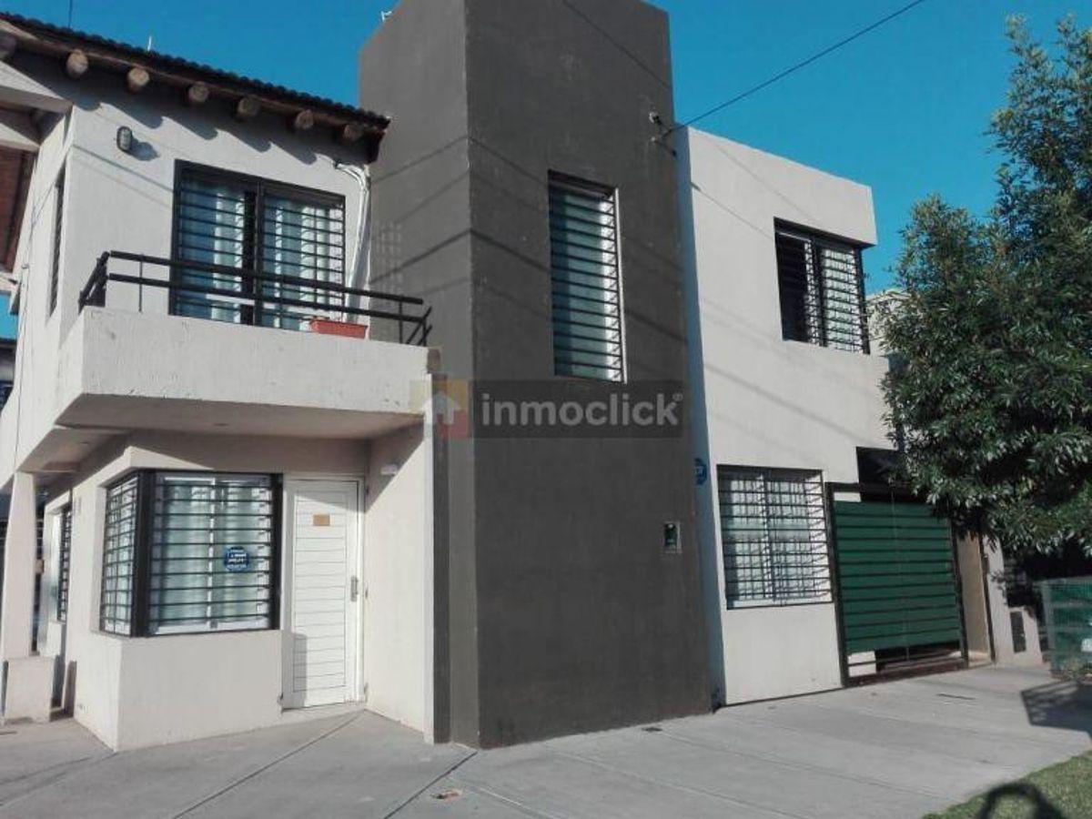 Foto de SE VENDE DEPARTAMENTO EXCELENTE UBICACION RENE FAVALORO Y GUIÑAZU LUJAN, imagen 3