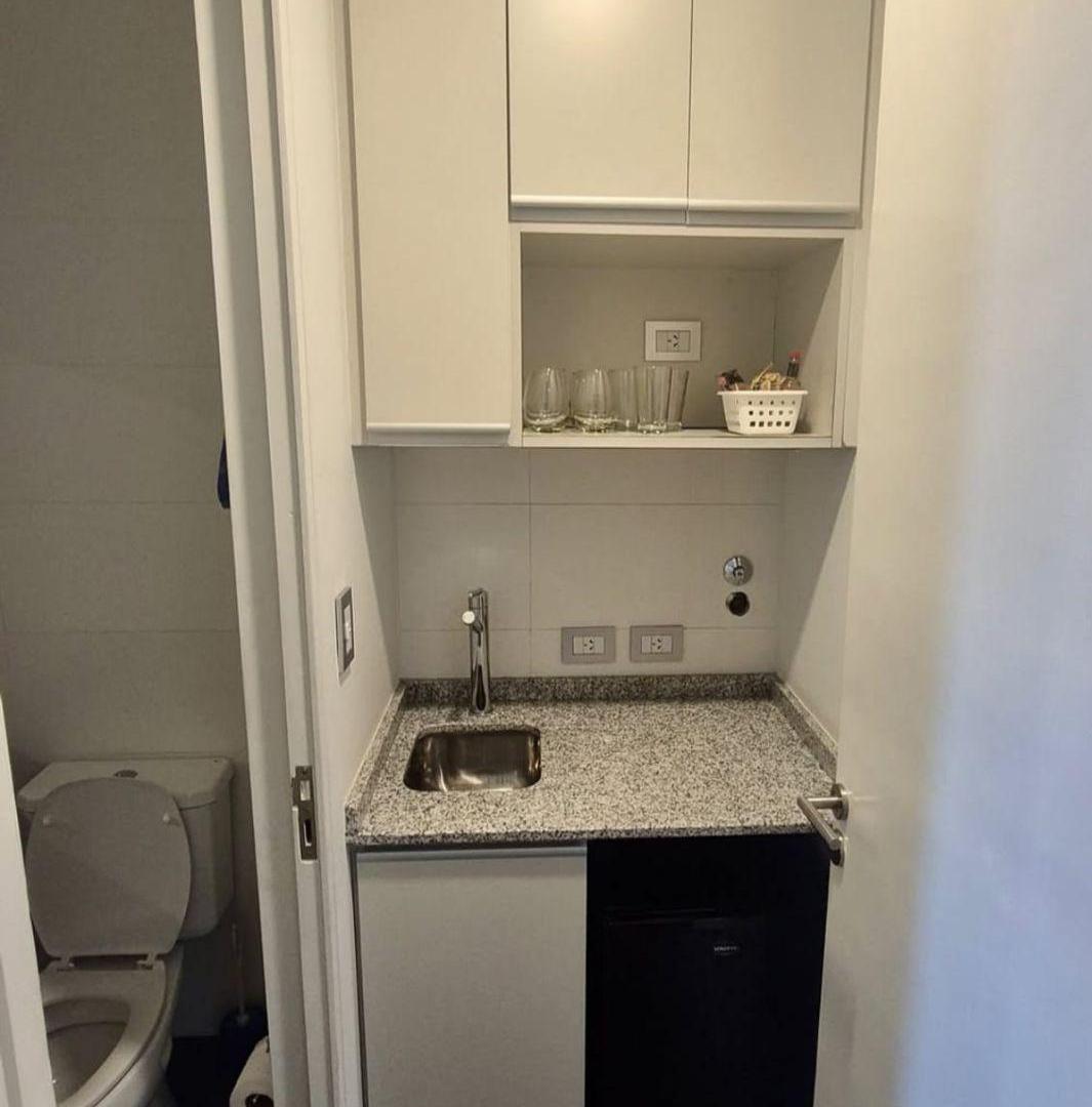 Foto de SE ALQUILA HERMOSA OFICINA /CONSULTORIO AV, SAN MARTIN SUR N°7400, imagen 5