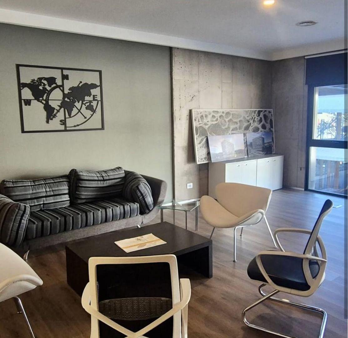 Foto de SE ALQUILA HERMOSA OFICINA /CONSULTORIO AV, SAN MARTIN SUR N°7400, imagen 2