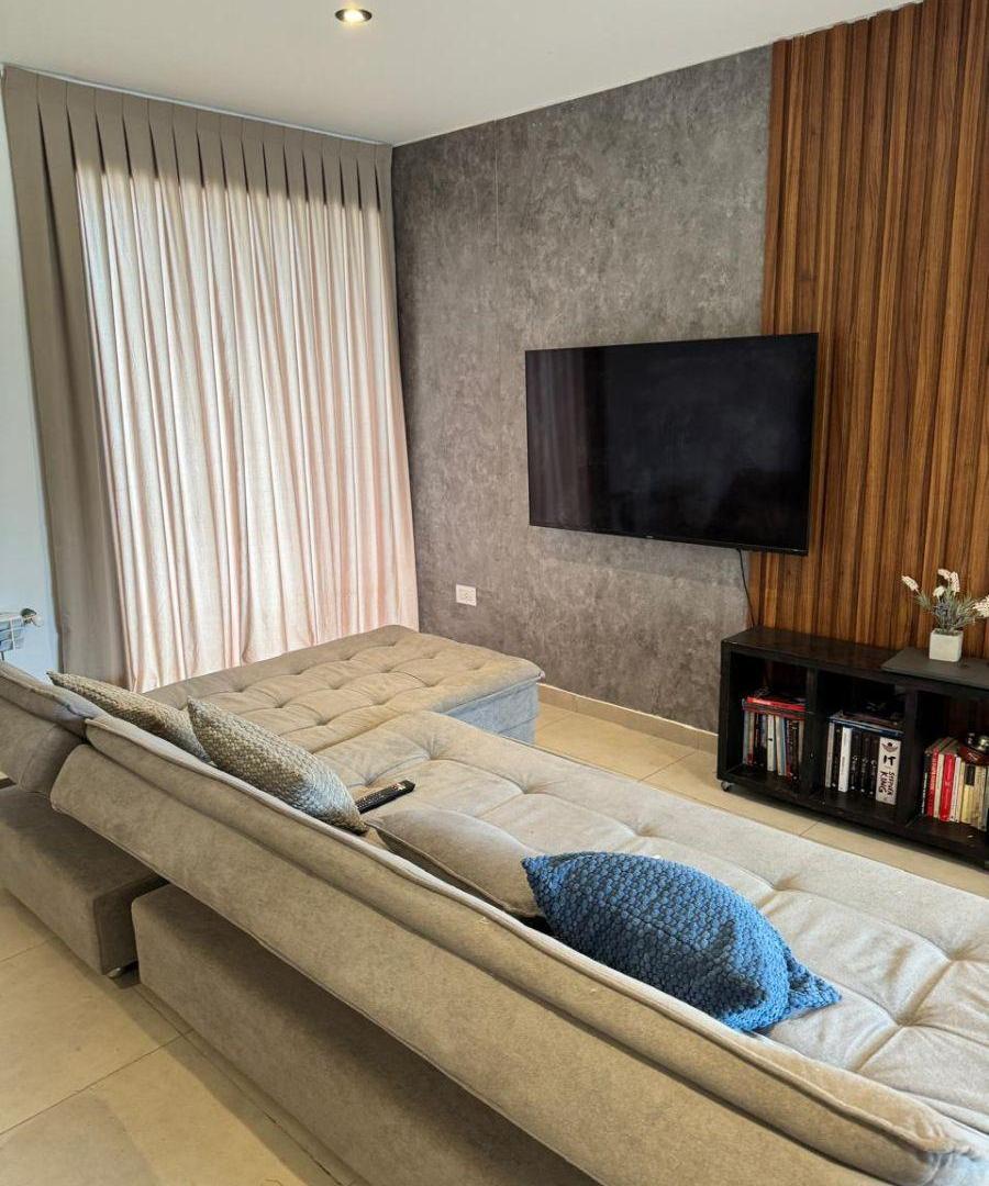 Foto de SE VENDE CASA EN B° PRIVADO TERRAZAS PARK MAIPU, imagen 2
