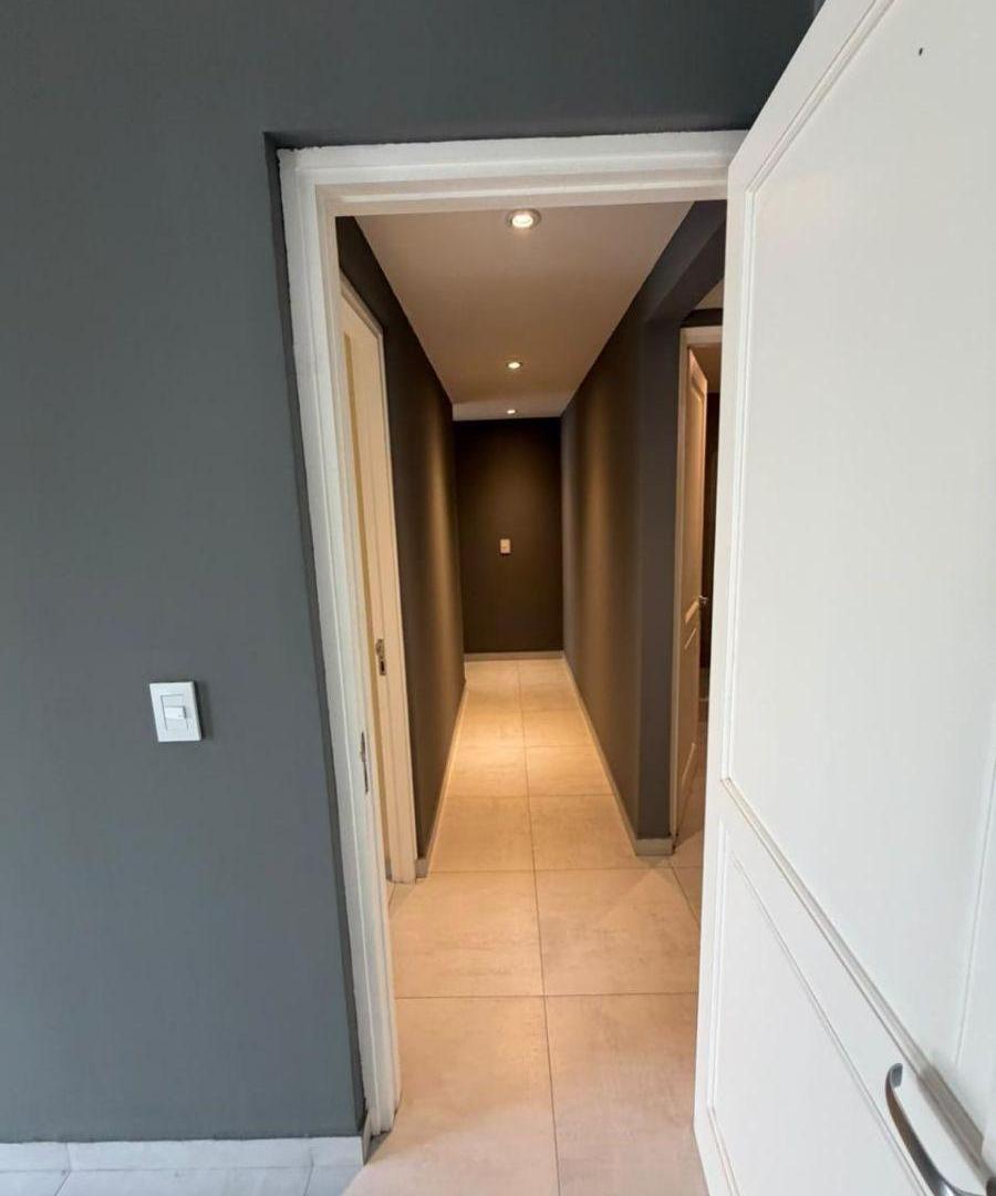 Foto de SE HERMOSO DEPARTAMENTO CALLE MAZA ESQUINA 25 DE MAYO, COMPLEJO BOSQUES, imagen 4
