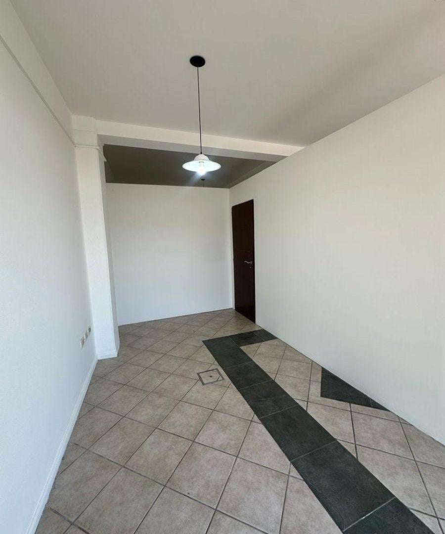 Foto de SE ALQUILA LOCAL /OFICINA VICENTE ZAPATA N°335 DORREGO GUAYMALLEN, imagen 5