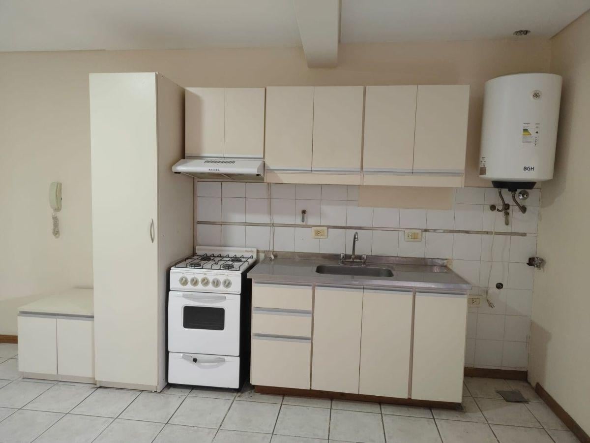 Foto de SE ALQUILA DEPARTAMENTO CALLE VICENTE ZAPATA N°335 DORREGO GUAYMALLEN, imagen 2