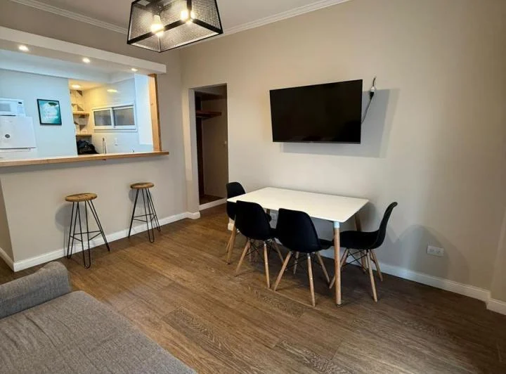 Departamento de dos ambientes en Plaza Mitre 1