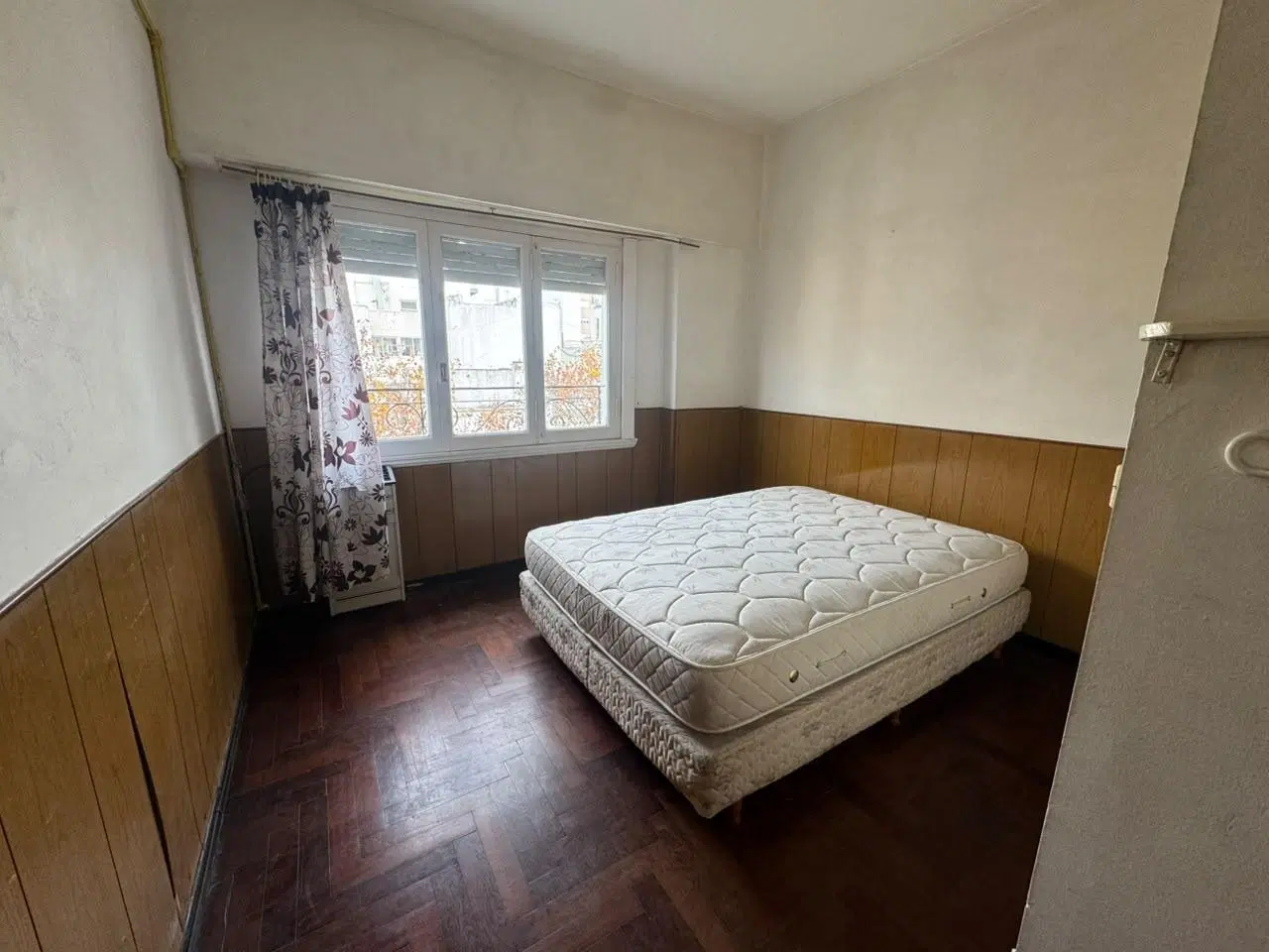 Alquiler 24 meses Departamento 2 ambientes a la calle en Plaza Mitre 4