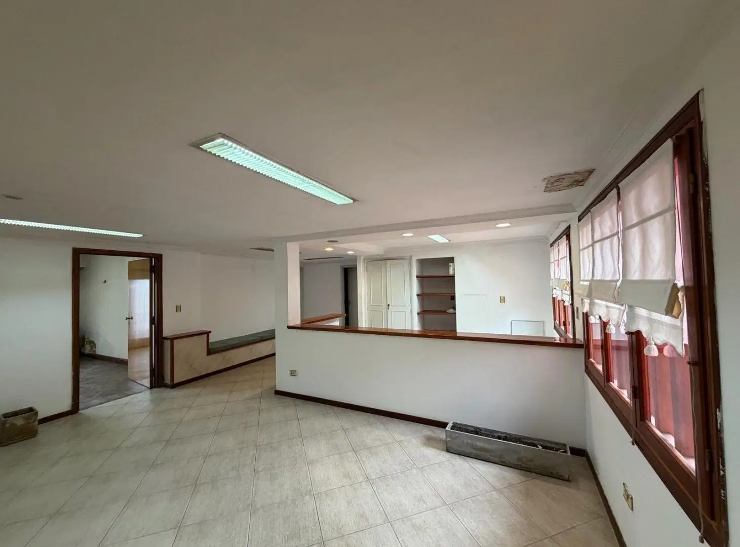 Departamento en venta sobre avenida independencia. 8