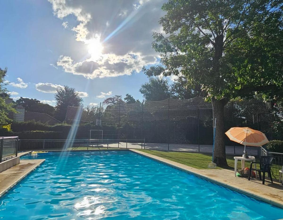 Triplex en Venta en Barrio Cerrado María del Parque. 4
