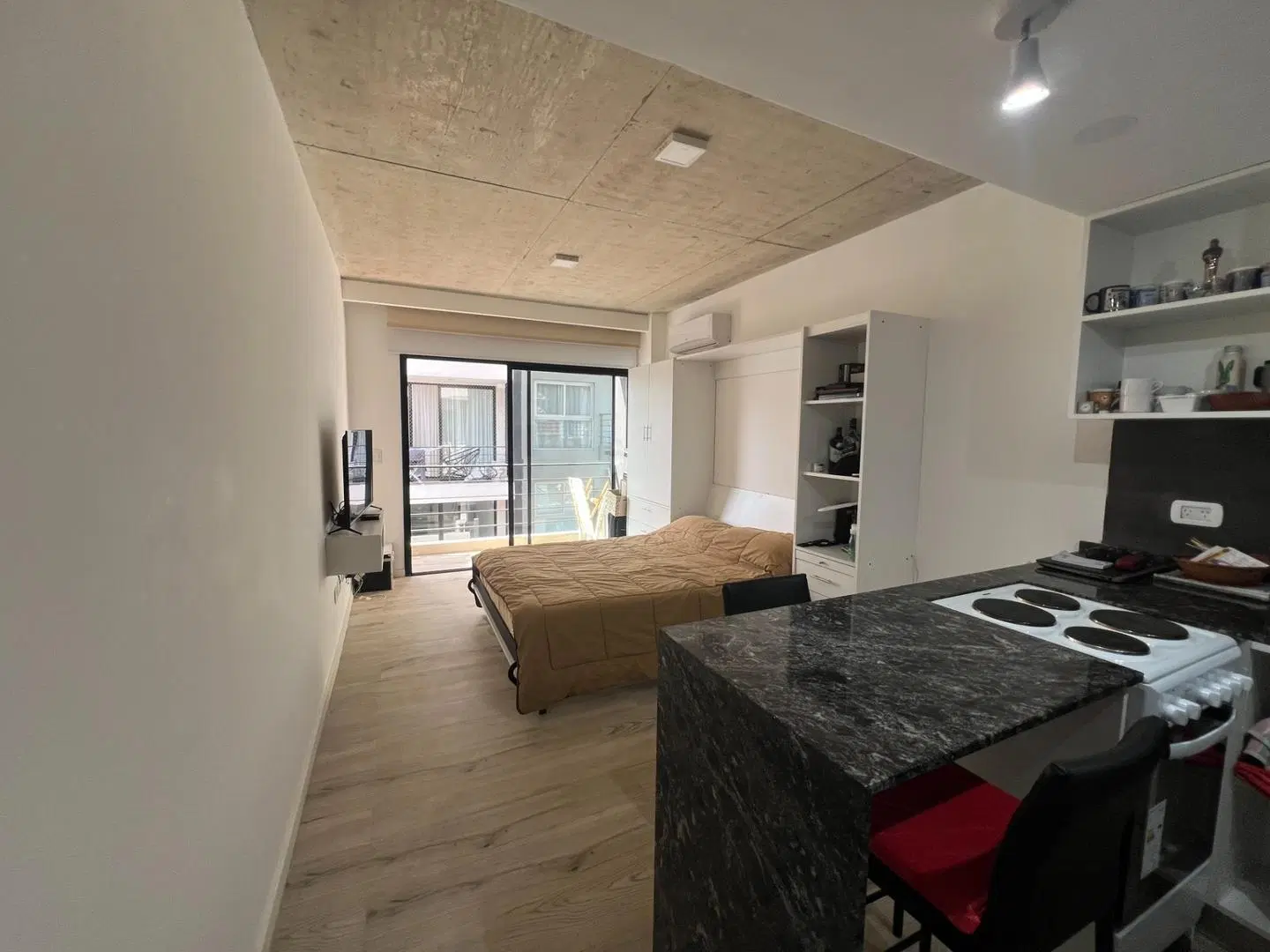 DEPARTAMENTO EN VENTA EN CASEROS 3