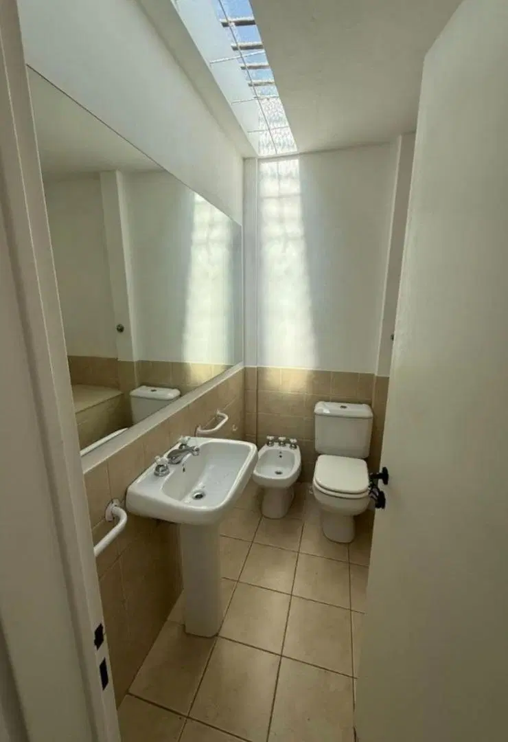 Duplex en alquiler en Moron norte. 5