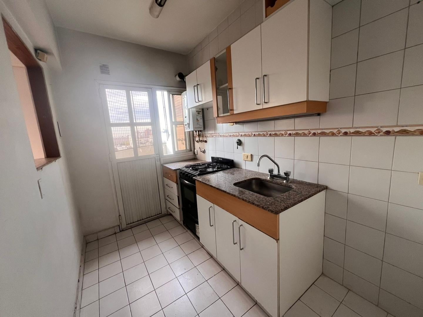 Foto de DEPARTAMENTO EN ALQUILER MORON SUR, imagen 1