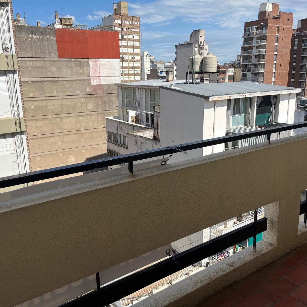 Venta Departamento en Centro 3 Dorm. Reciclado 5
