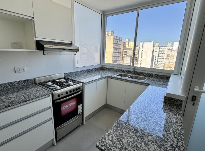 Departamento en alquiler a estrenar 3 dormitorios con cocina independiente y cochera en Rosario 5