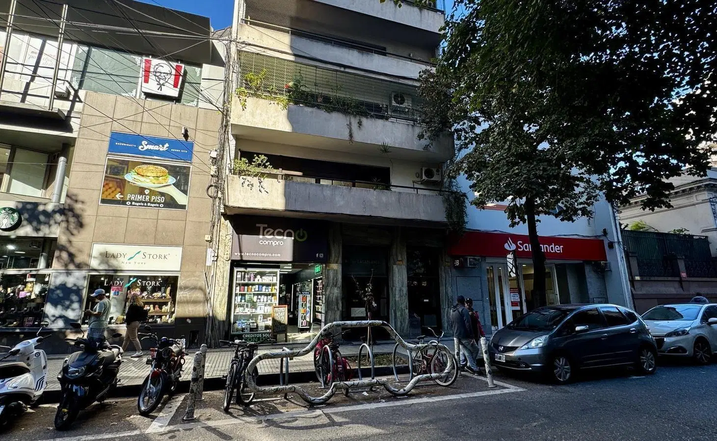 Departamento en alquiler de 2 dormitorios en el centro de Rosario en pleno paseo del siglo 1