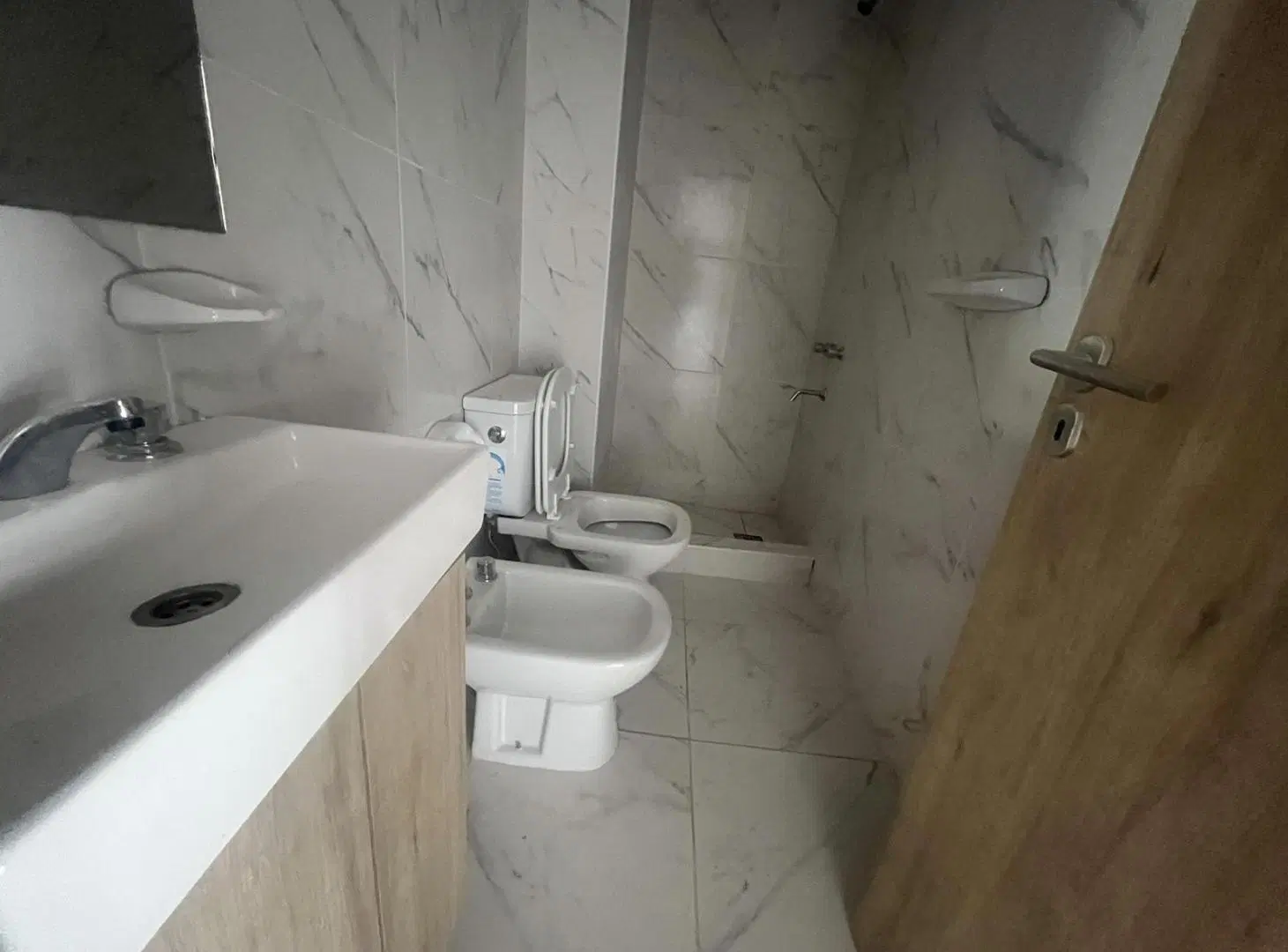 Venta Departamento 1 dormitorio a estrenar a 100 metros del rio 2