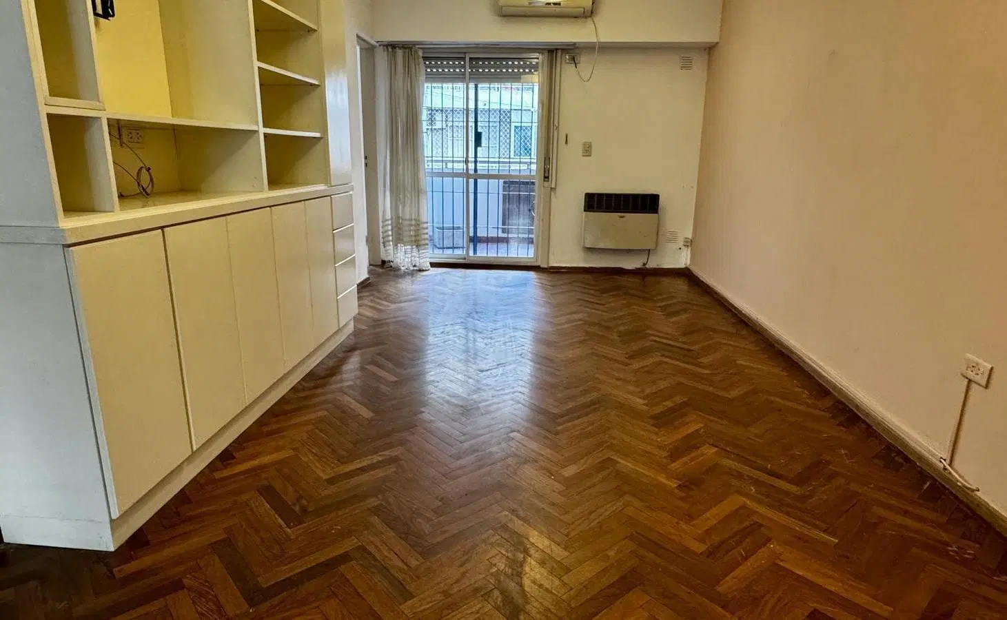 Venta departamento en Centro a metros del Rio 2/3 dormitorios y cochera 2