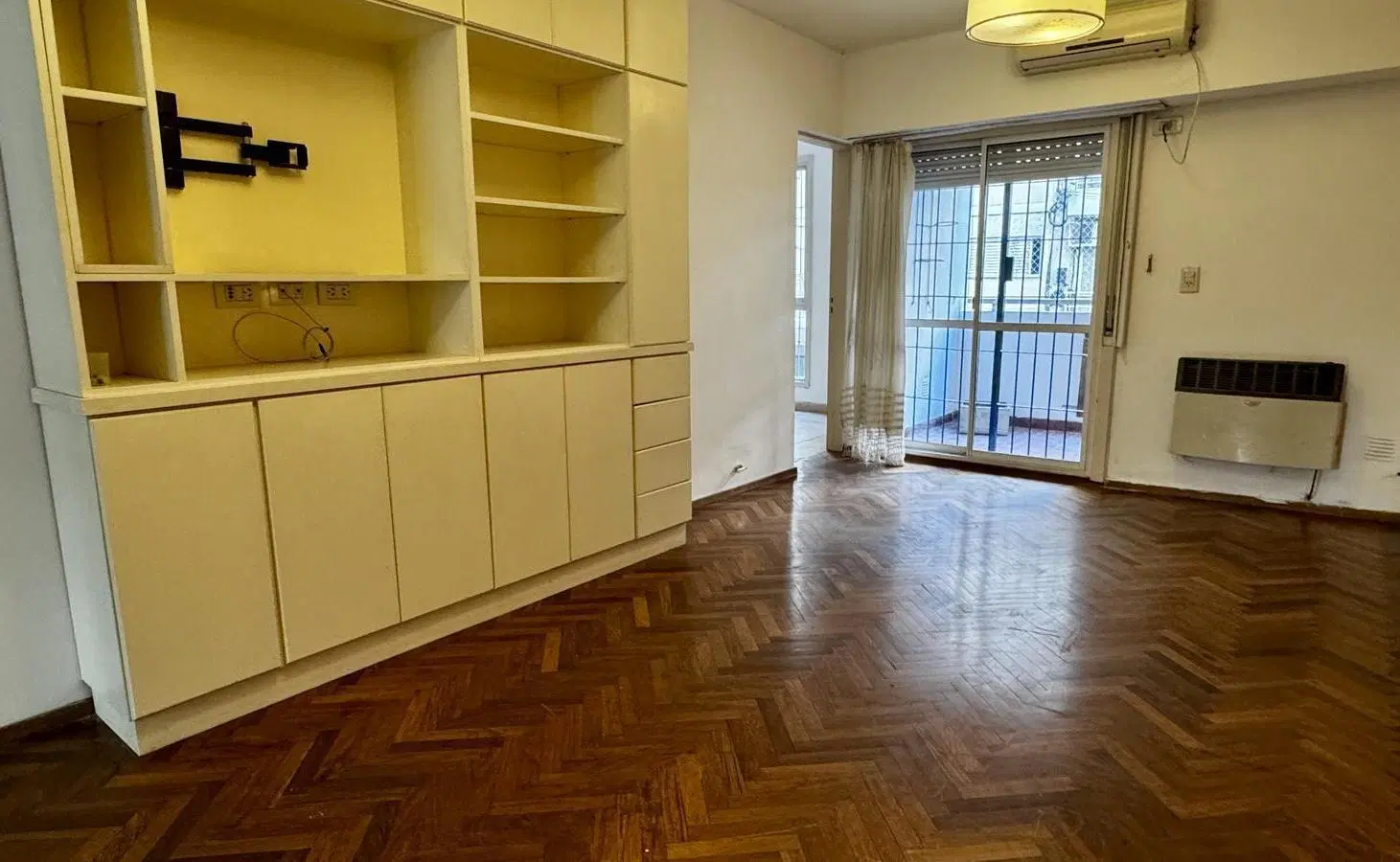 Venta departamento en Centro a metros del Rio 2/3 dormitorios y cochera 3