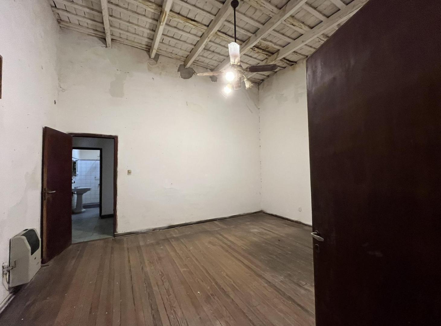 Foto de Casa en venta 2 dormitorios. Aplio terreno., imagen 2