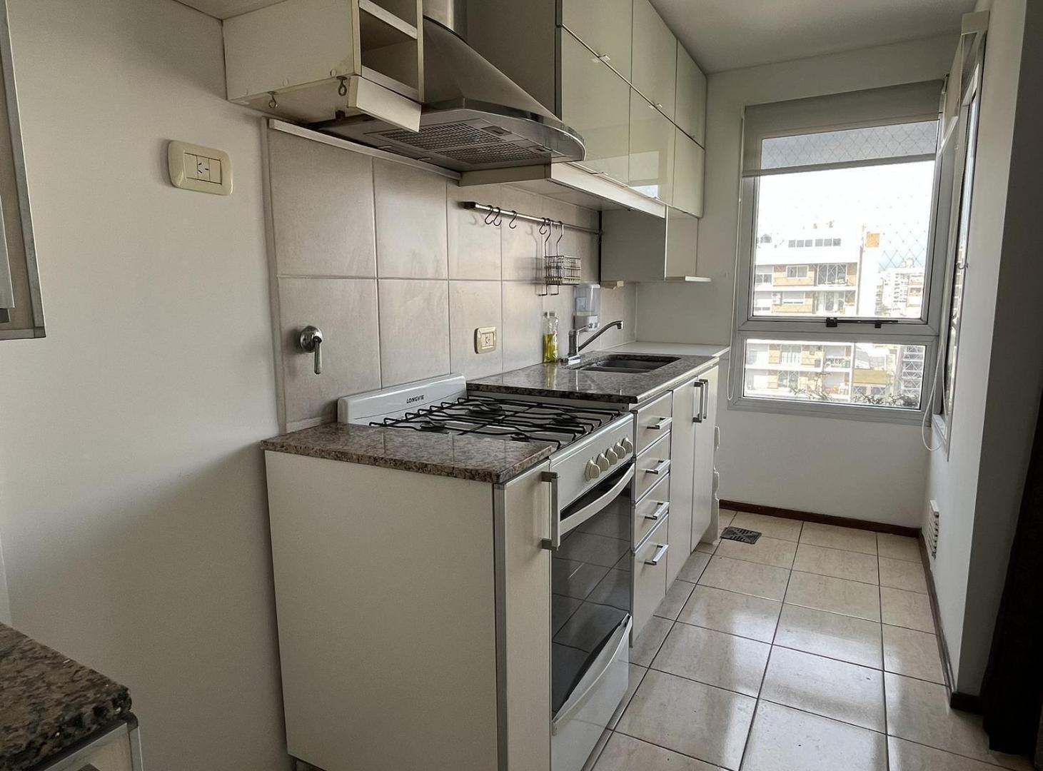 Foto de Alquiler Departamento 2 dormitorios con cochera, imagen 1