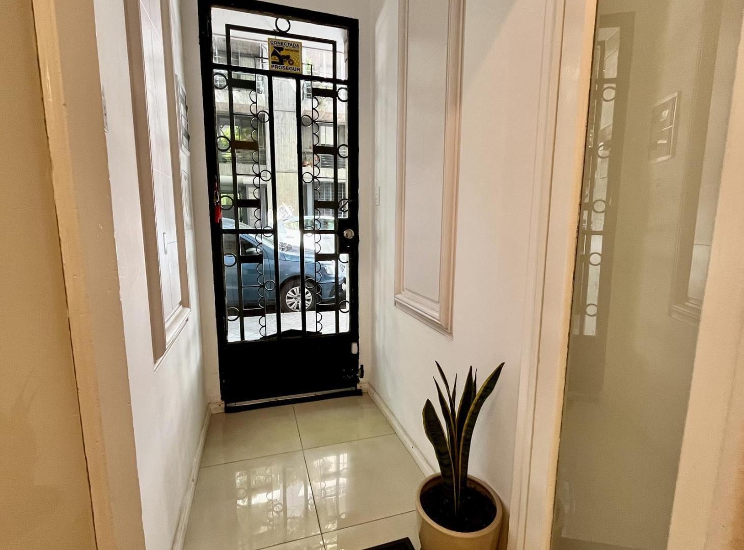 Foto de venta San juan 2100 Casa 2 dormitorios patio cochera apto credito Oroño, imagen 4