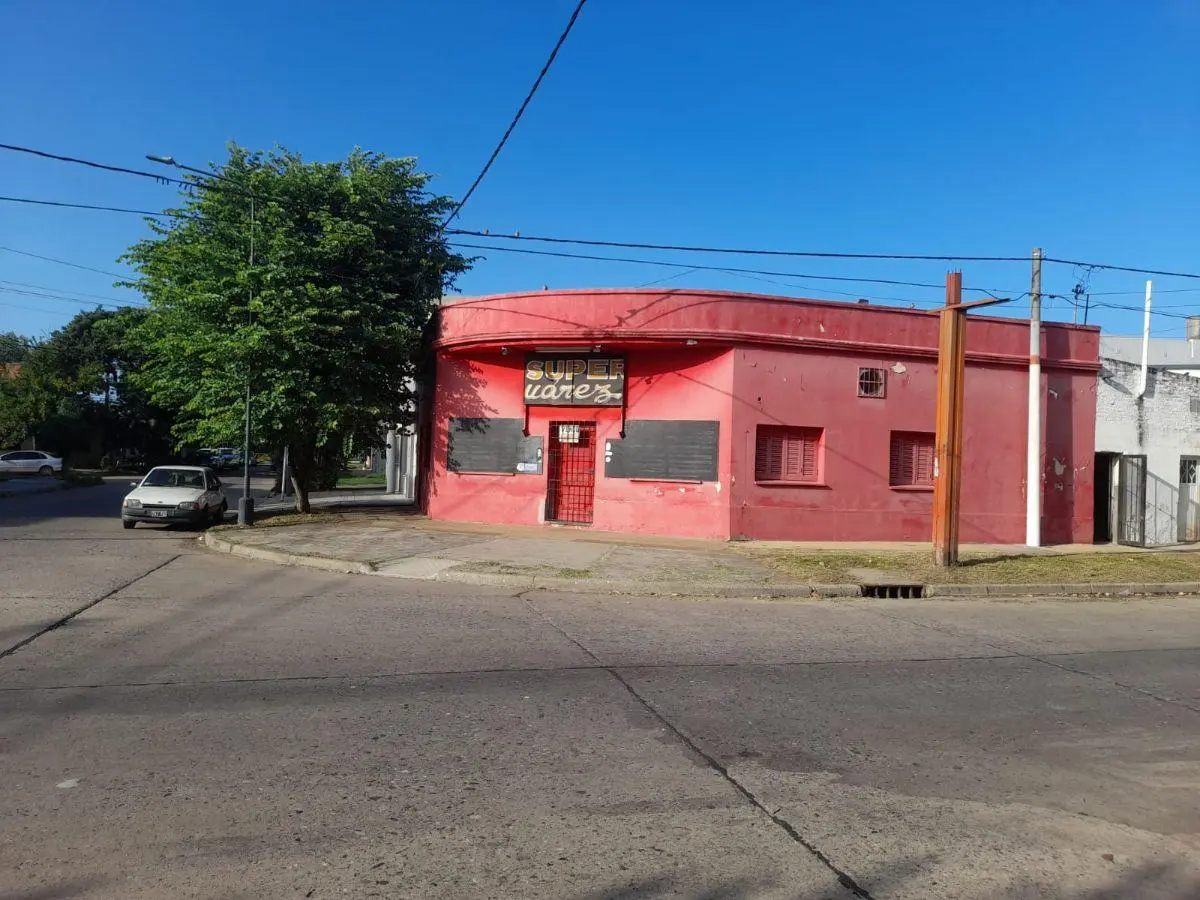 SE VENDE LOCAL COMERCIAL EN BARRIO MARIA SELVA 2