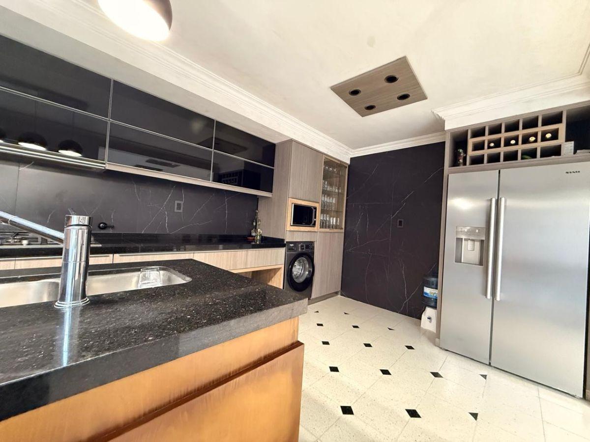 Foto de RAES MEET VENDE HERMOSA CASA EN MONTE VERA, imagen 1