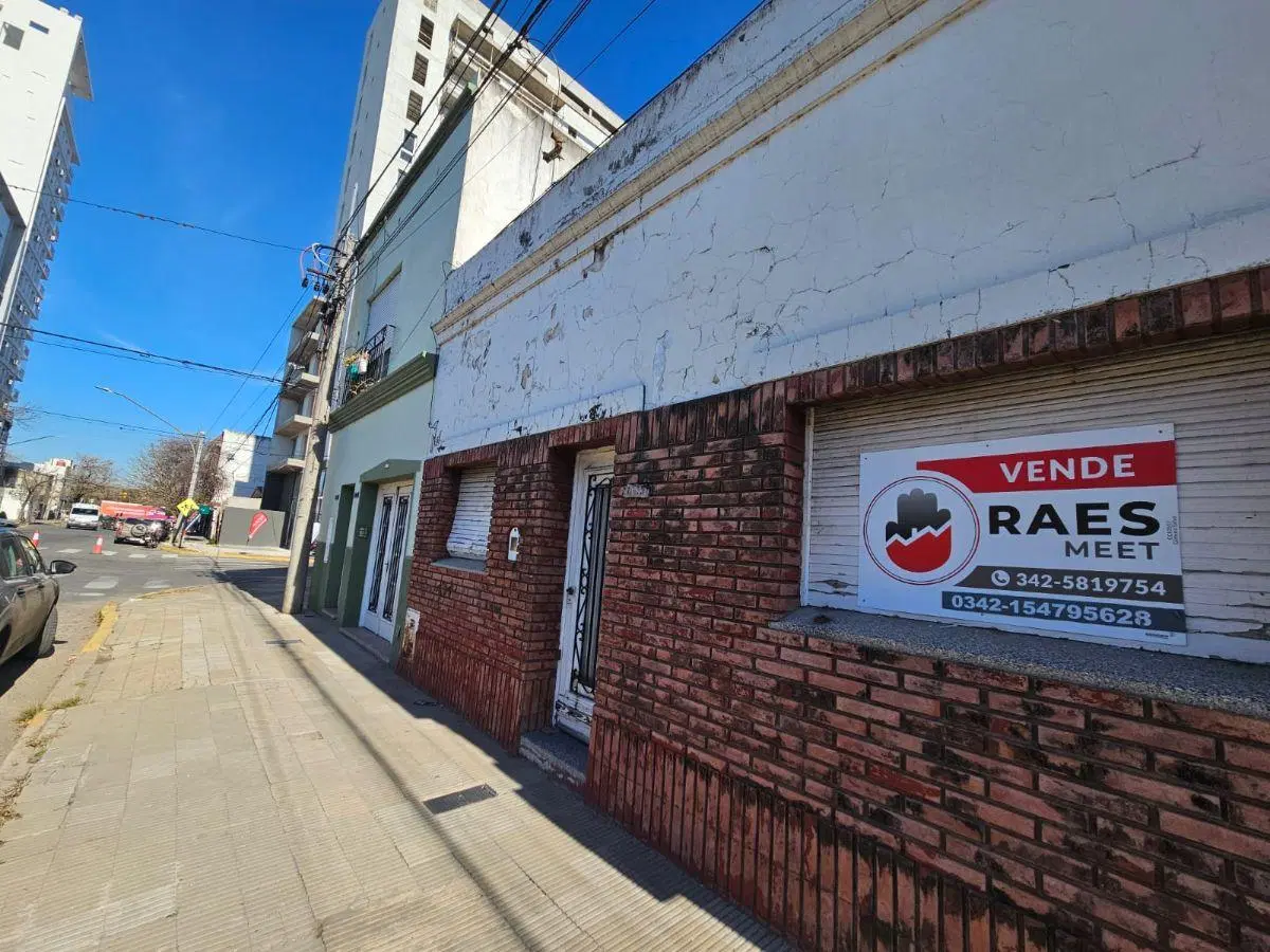CASA A REFACCIONAR URQUIZA 1100 2