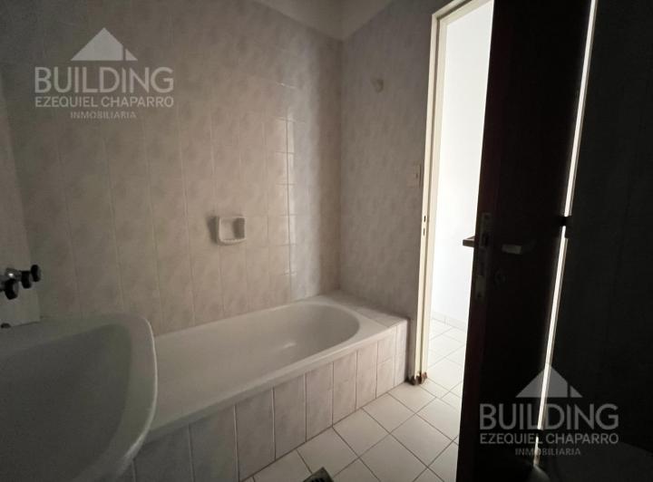 Foto de Departamento en venta ( Piso de 3 dormitorios ) la Plata, imagen 5