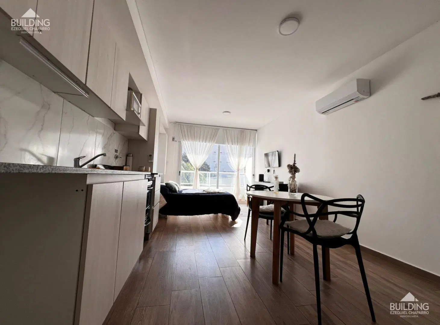 Monoambiente de categoria con piscina zona norte en venta en La Plata 2