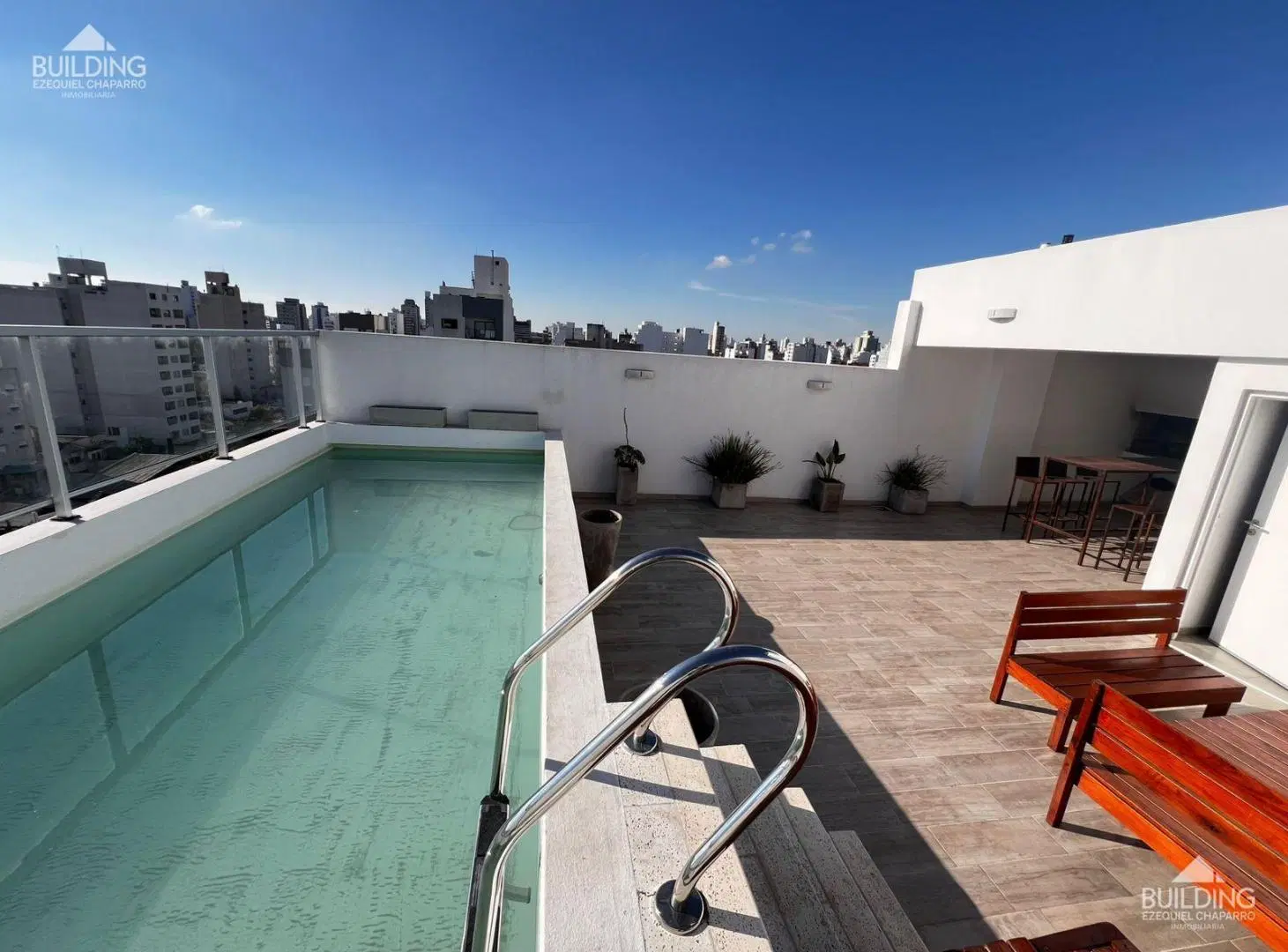 Monoambiente de categoria con piscina zona norte en venta en La Plata 4