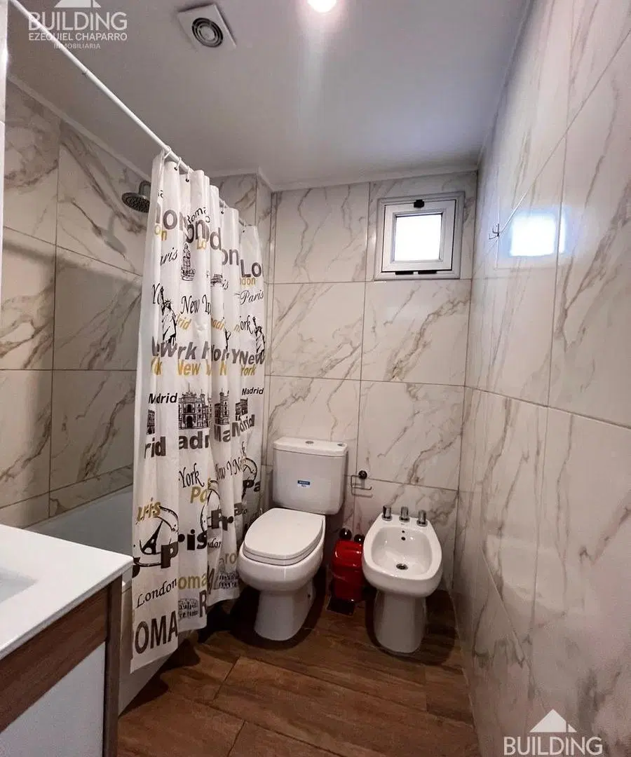 Monoambiente de categoria con piscina zona norte en venta en La Plata 3
