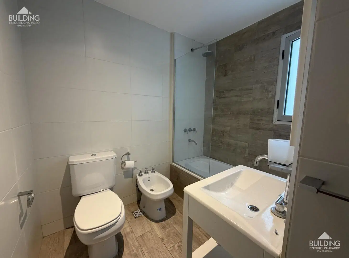 Venta Departamento Monoambiente Con Cochera Y Balcón - La Plata 4
