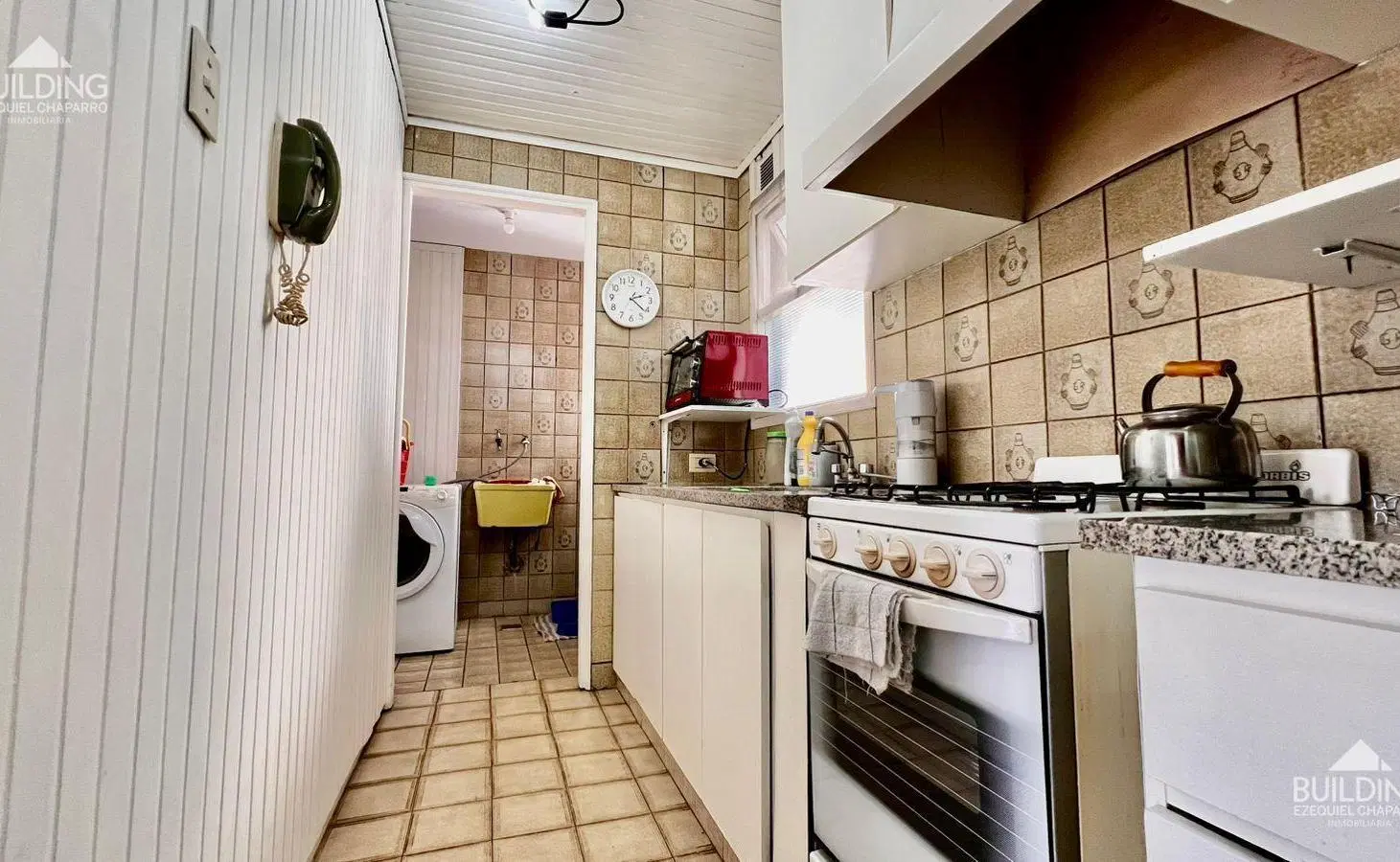 Departamento con cochera y amplia terraza en venta en La Plata 2