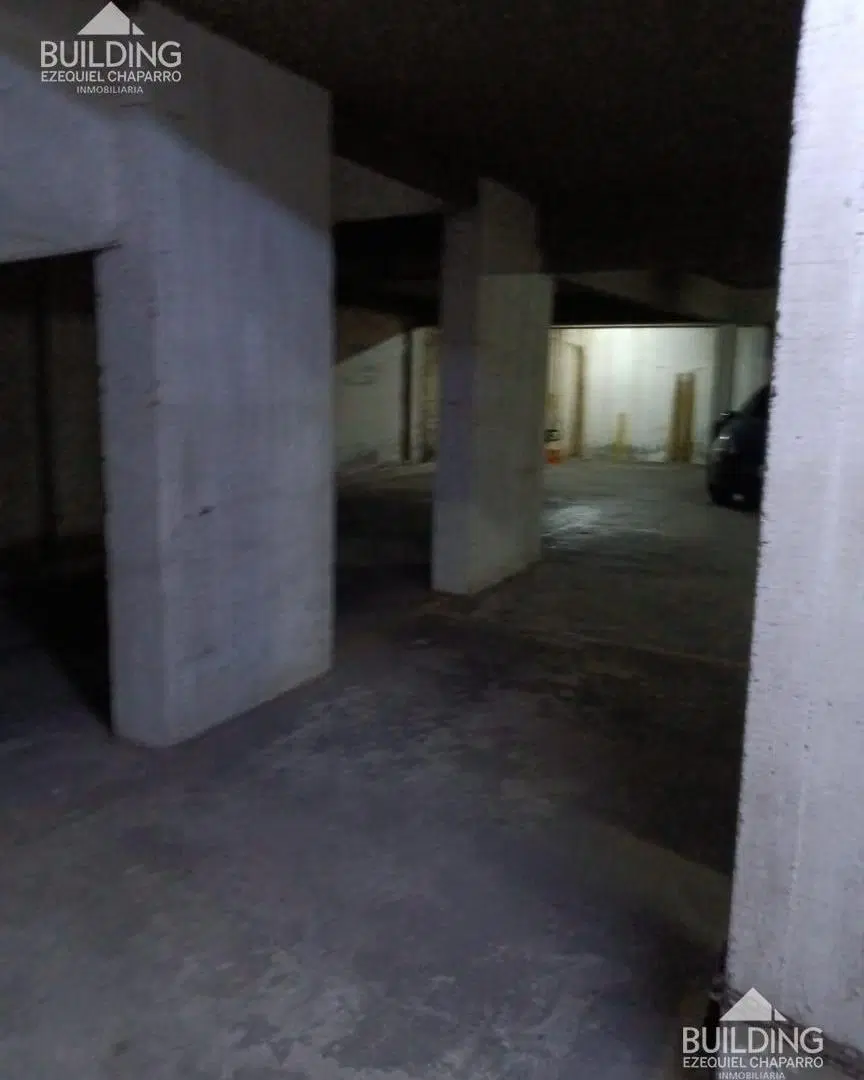 Cochera cubierta en alquiler zona tribunales 4