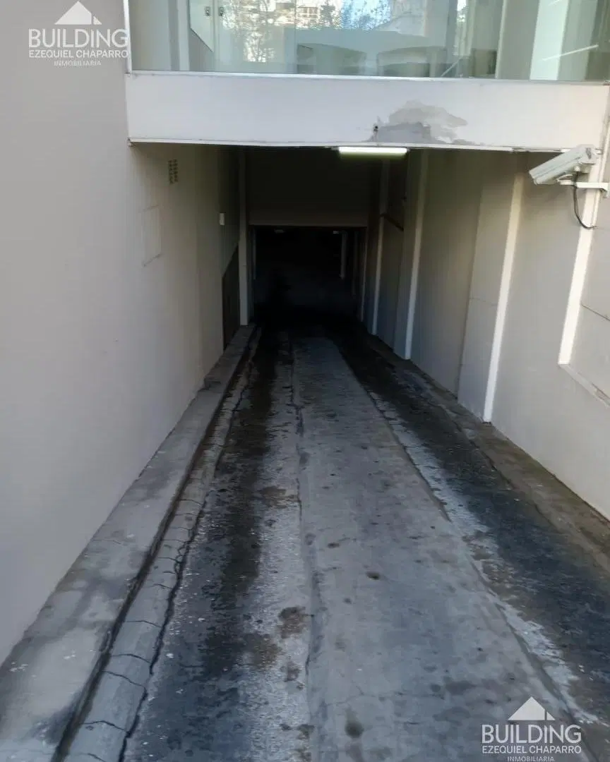 Cochera cubierta en alquiler zona tribunales 2