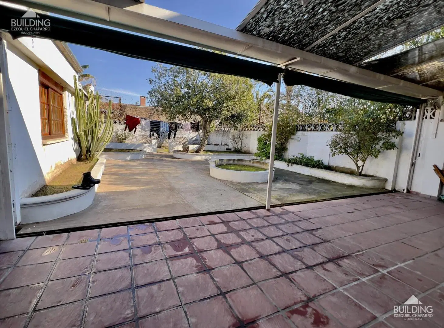 Casa de 4 dormitorios y devoto independiente en venta en Ensenada 1