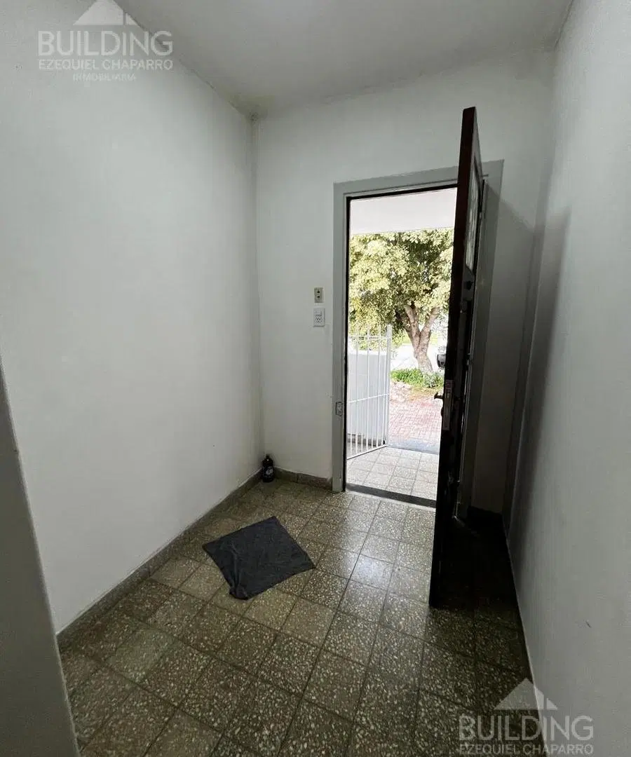 Casa en Alquiler - dos dormitorios - patio 1