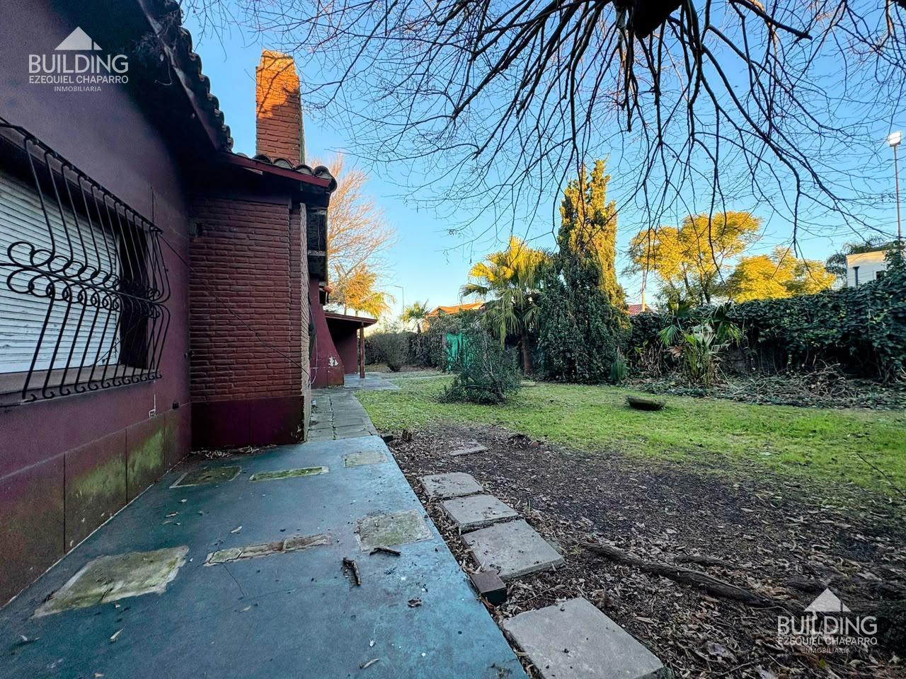 Foto de Casa en Venta en Gonnet con ingreso por calle 18 y Cno. Gral. Belgrano, imagen 1