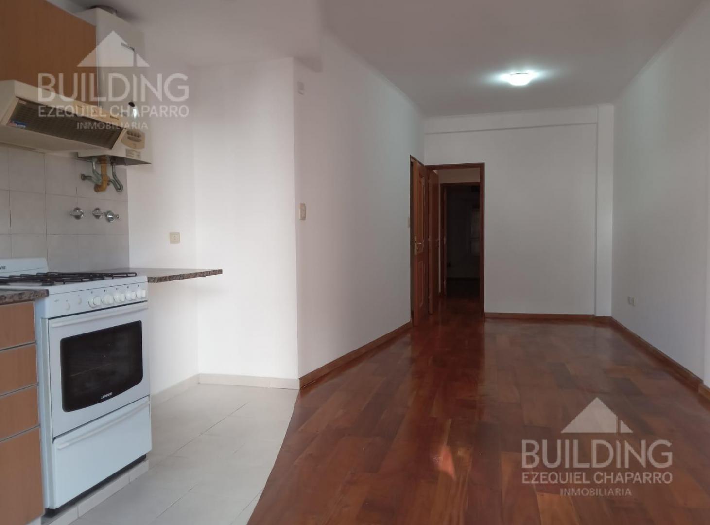Foto de Departamento en alquiler - 1 dormitorio - en La Plata, imagen 2
