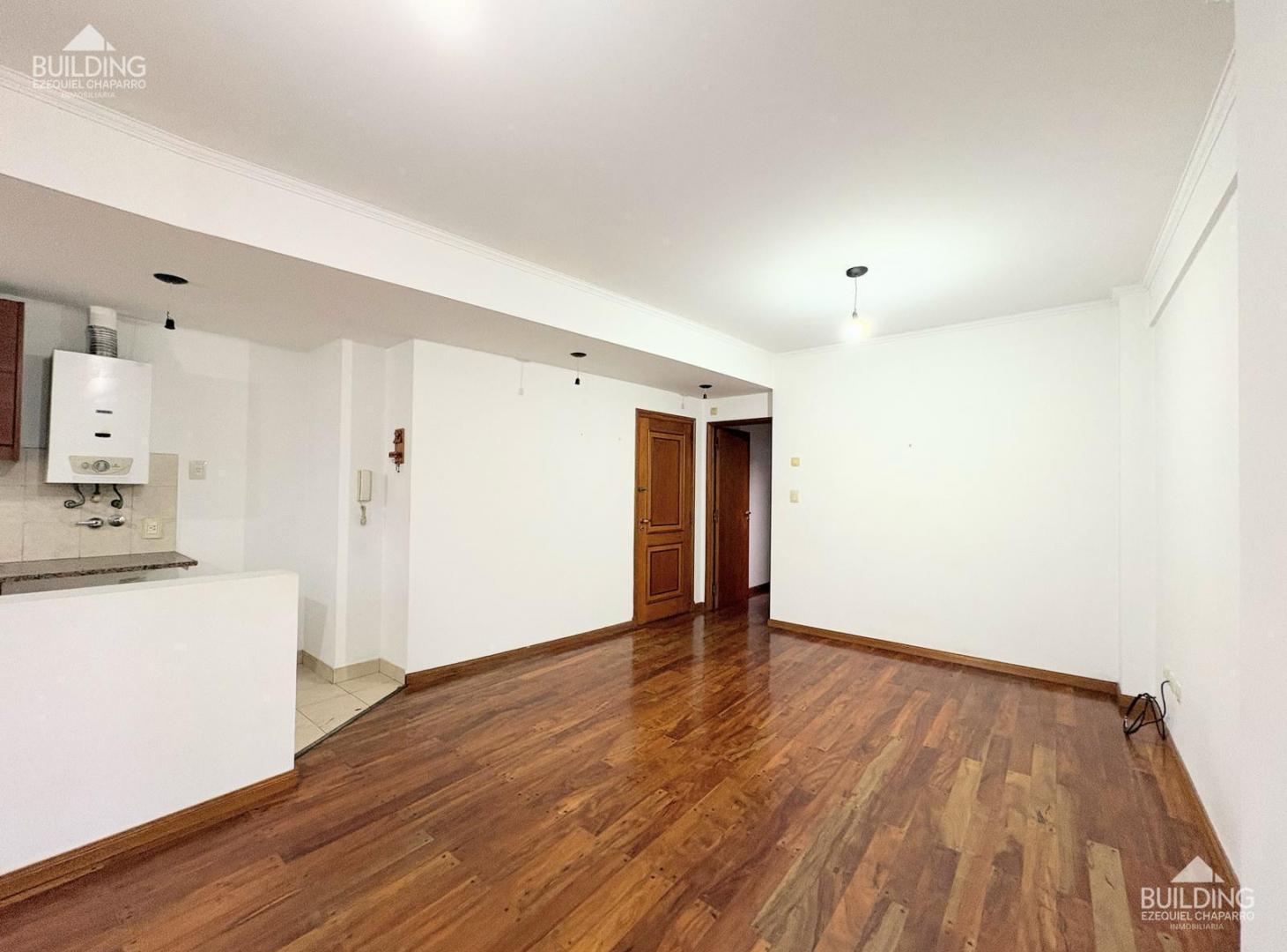 Foto de Departamento de 2 dormitorios con cochera en venta - La Plata, imagen 1
