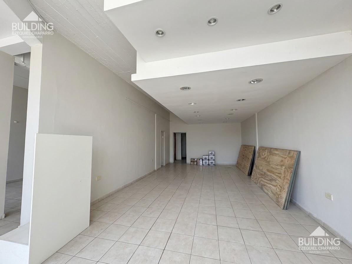 Foto de Local comercial en venta en City Bell, imagen 1
