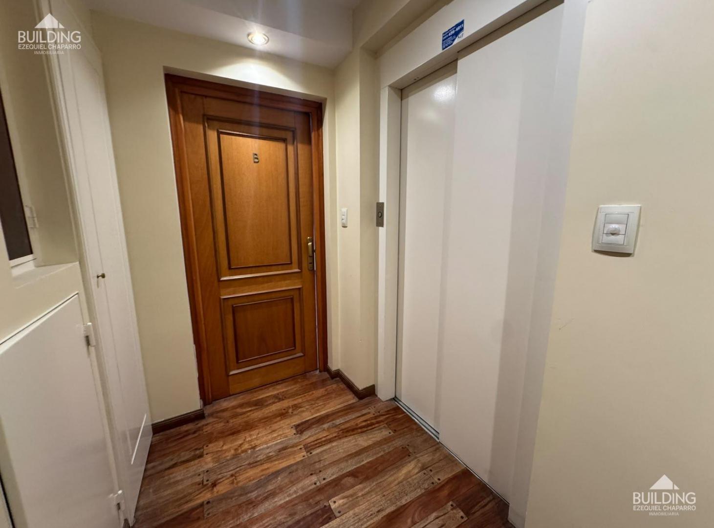 Foto de Departamento en venta dos dormitorios- al frente -balcón-la plata, imagen 2